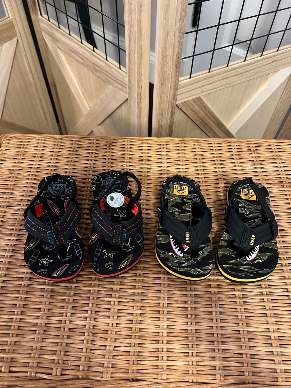 NWOT! Reef Infant Flip Flops - 2 Pack Size 5/6